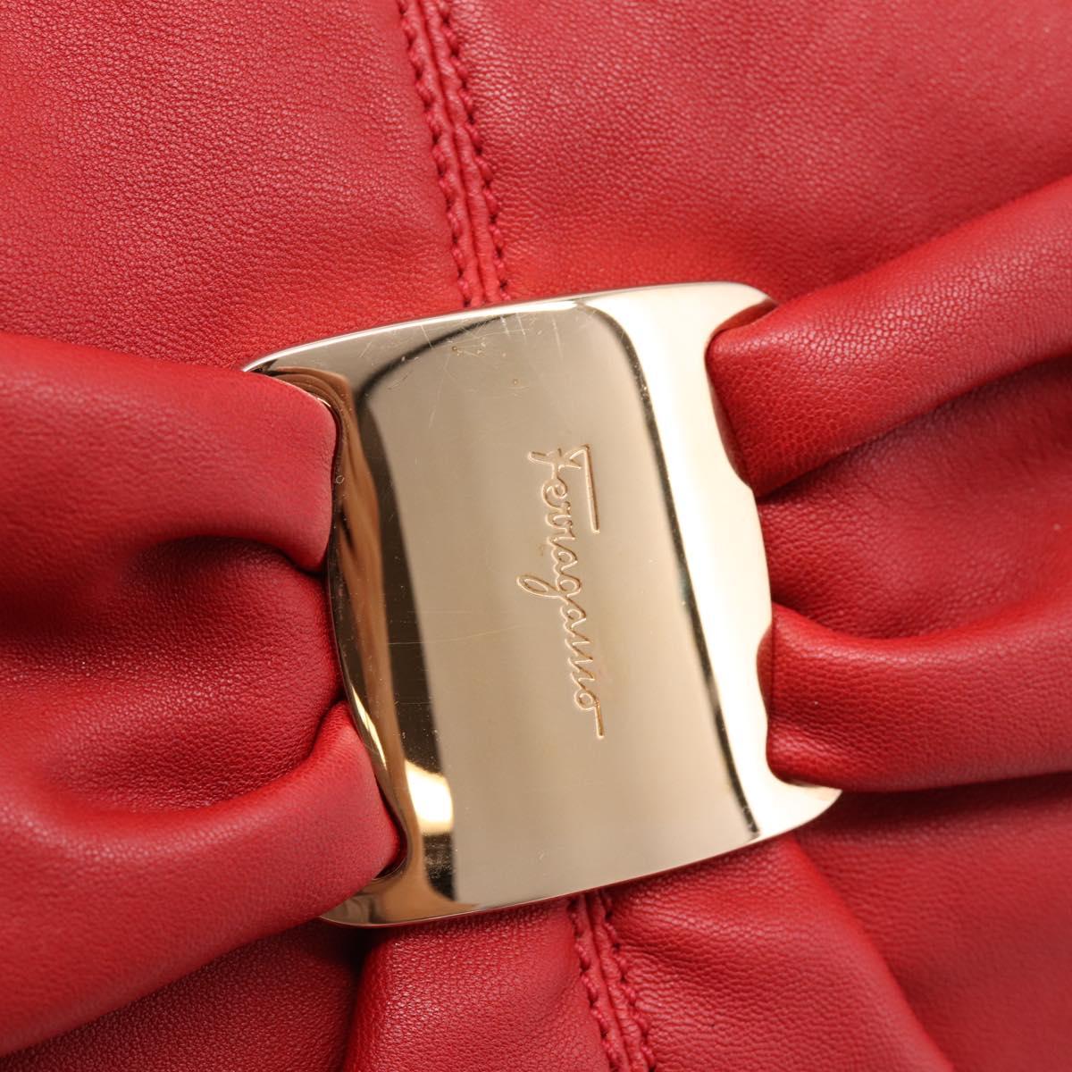 Salvatore Ferragamo Vala Shoulder Bag Leather Red Gold Auth 206910A