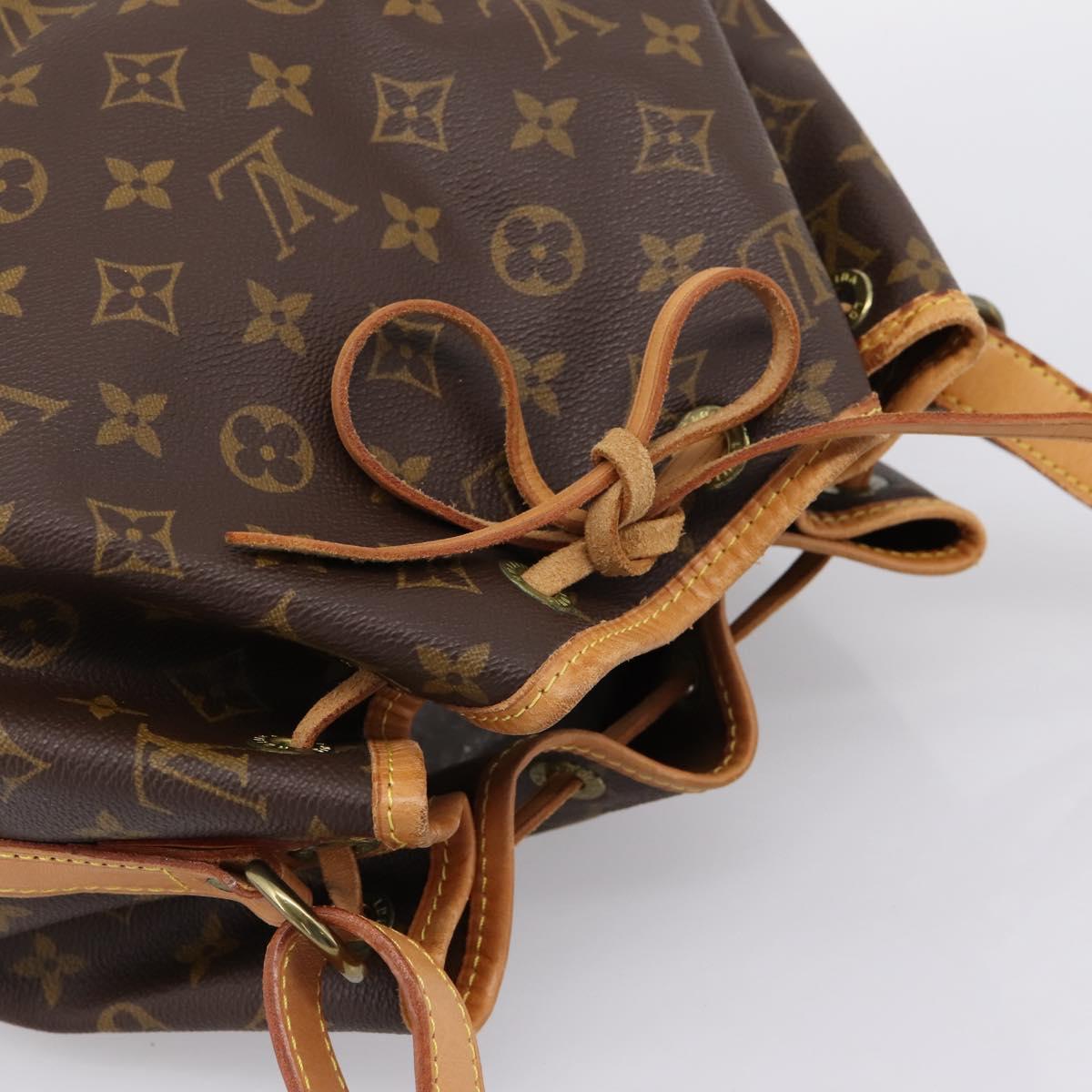LOUIS VUITTON Monogram Petit Noe Shoulder Bag M42226 LV Auth 206913V