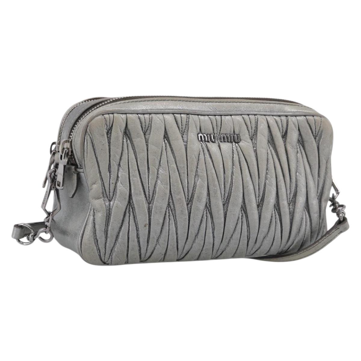 Miu Miu Matelasse Shoulder Bag Leather Silver Auth 206966A