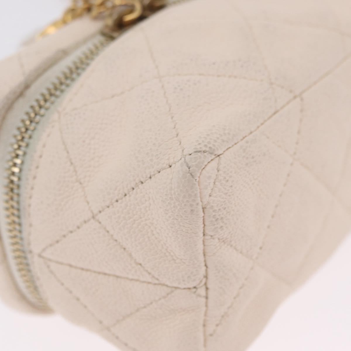 CHANEL Matelasse Vanity Chain Shoulder Pouch Caviar Skin White CC Auth 207090V