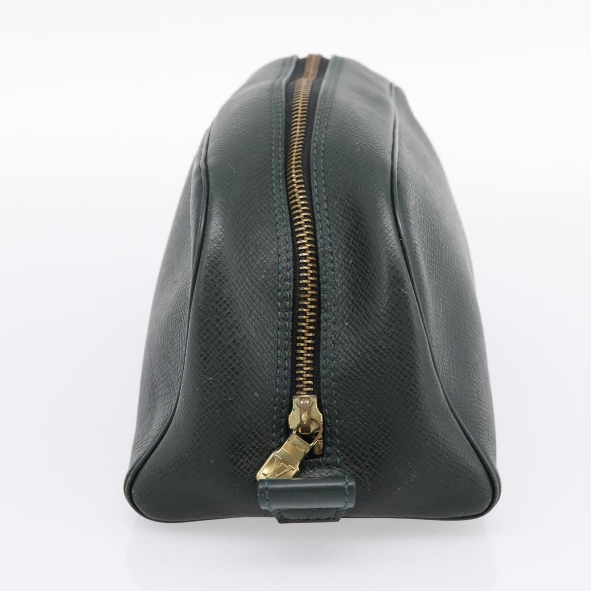 LOUIS VUITTON Taiga Trousse Toilette PM Clutch Bag Epicea M30224 LV Auth 207520