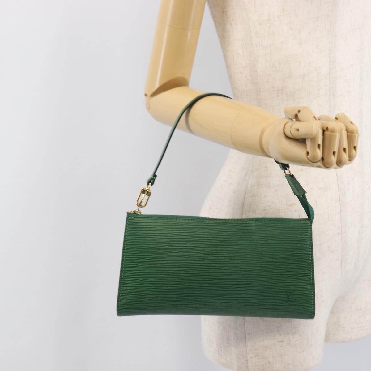 LOUIS VUITTON Epi Pochette Accessoires Pouch Green M52984 LV Auth 207642A