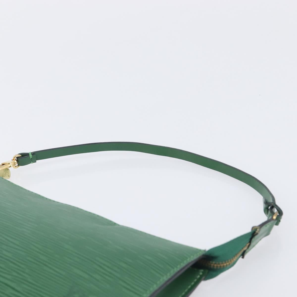 LOUIS VUITTON Epi Pochette Accessoires Pouch Green M52984 LV Auth 207642A