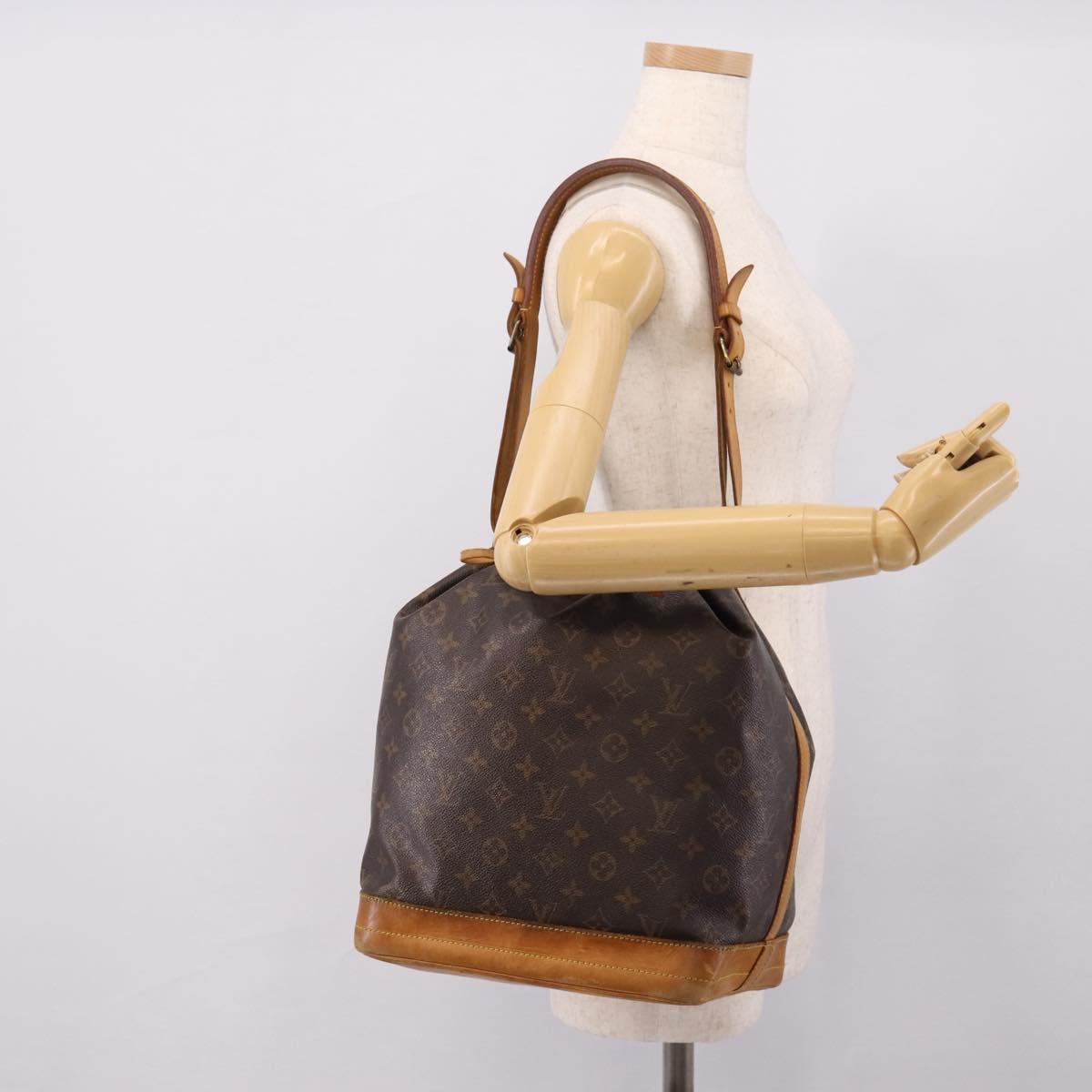 LOUIS VUITTON Monogram Noe Shoulder Bag M42224 LV Auth 207762