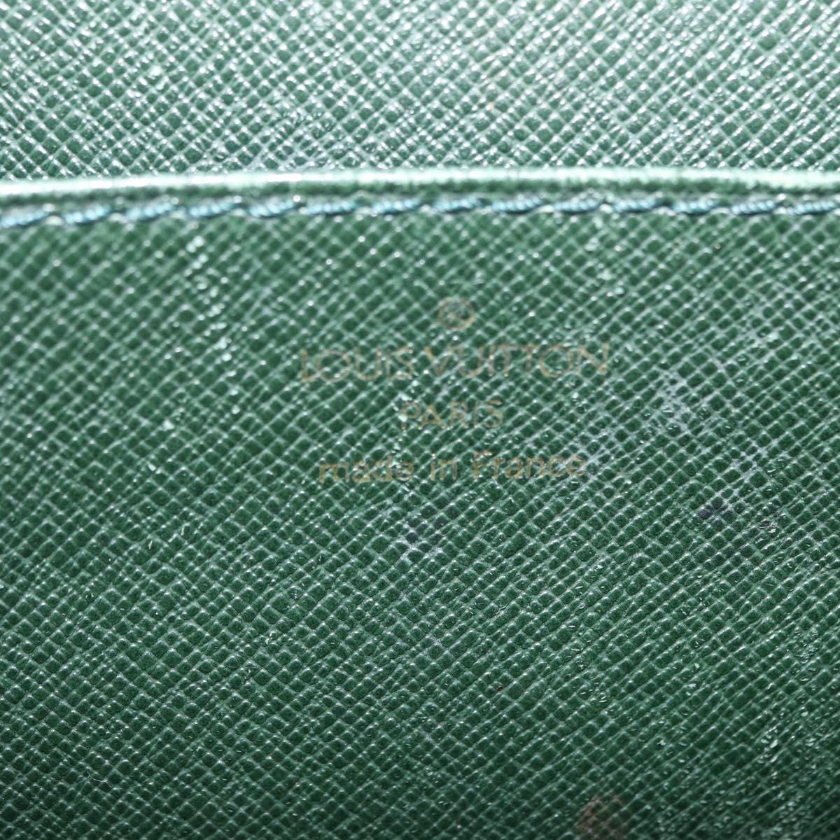 LOUIS VUITTON Taiga Serviette Moskova Business Bag Epicea M30034 LV Auth 207893