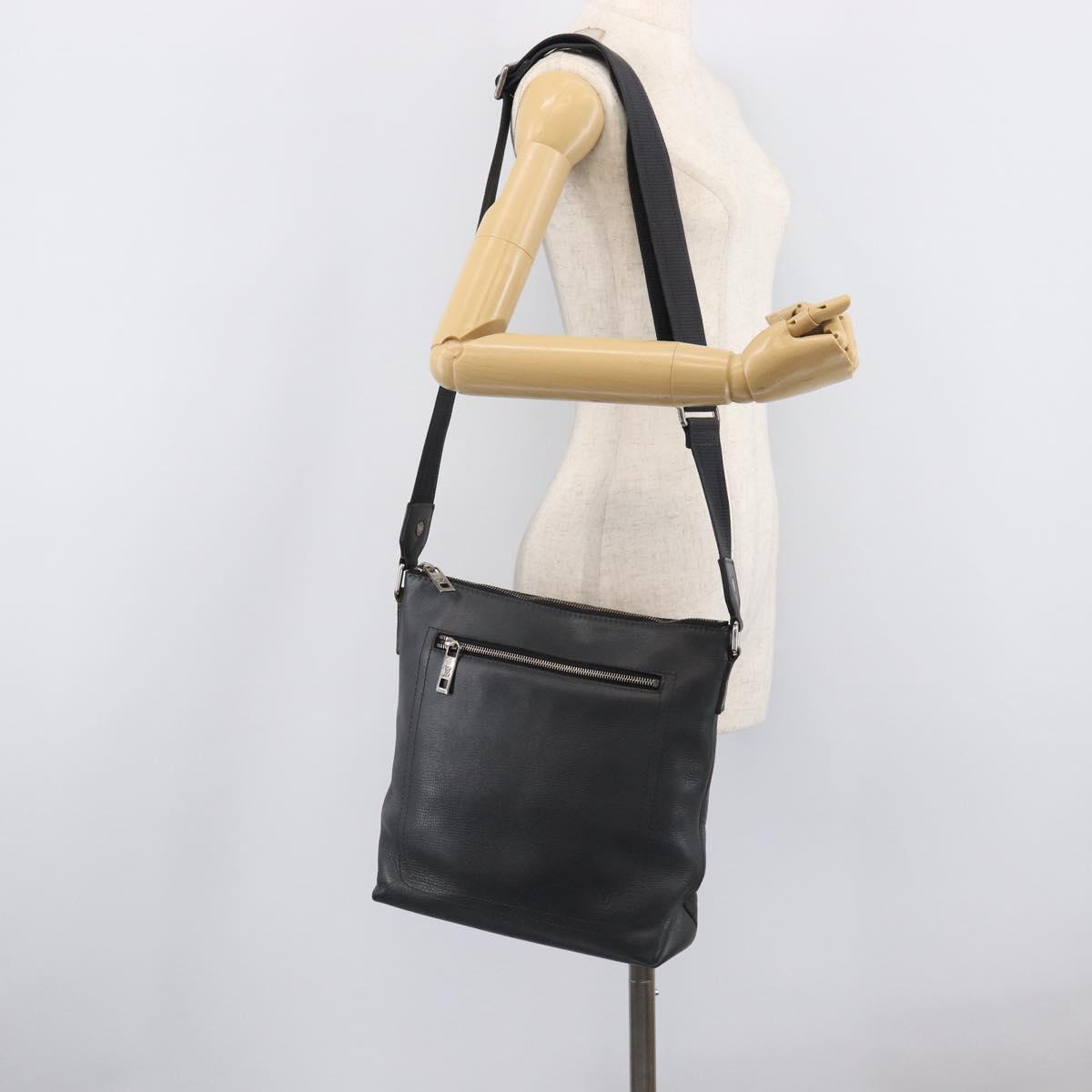 LOUIS VUITTON Utah Shawnee MM Shoulder Bag Leather Gray M94017 LV Auth 208104A