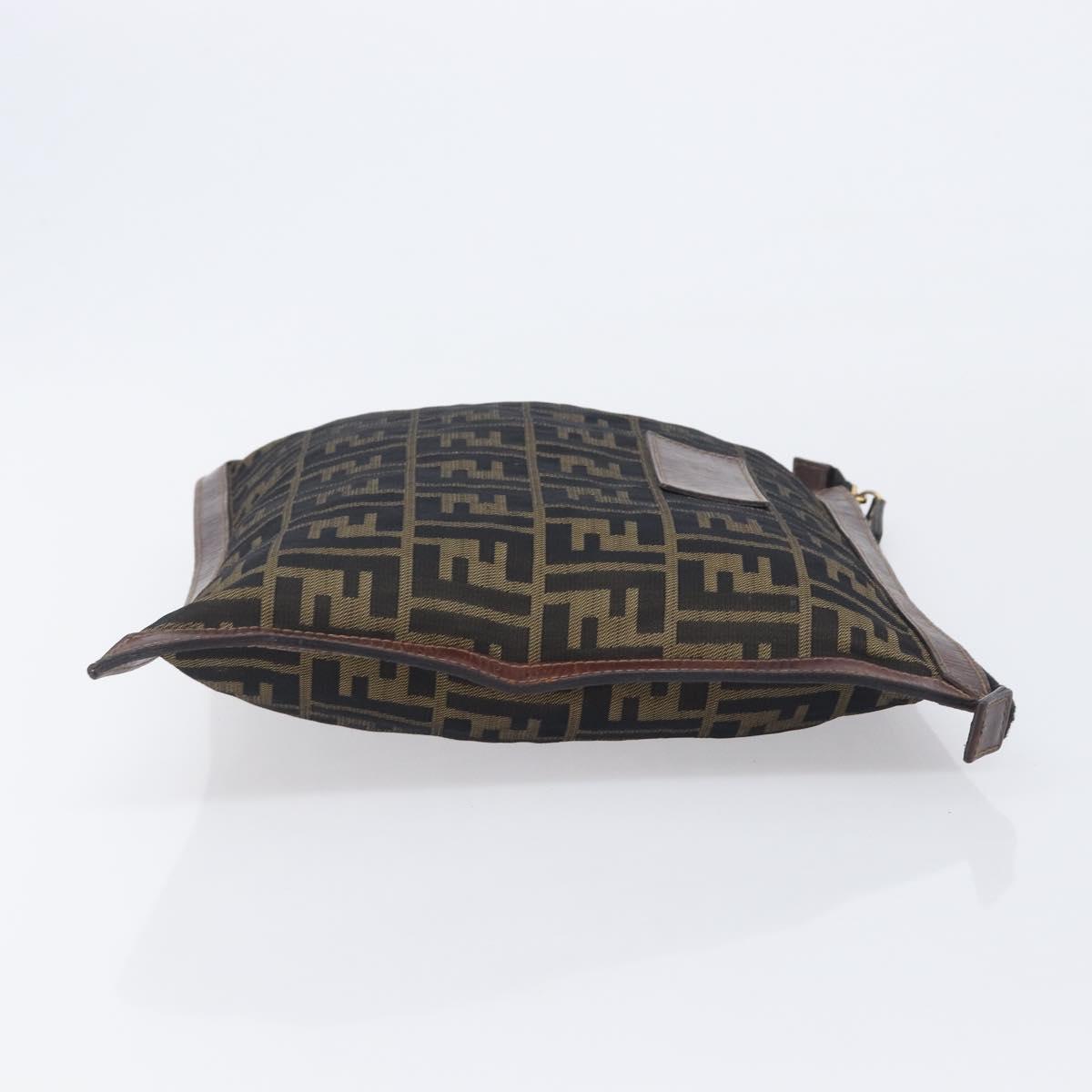 FENDI Zucca Canvas Clutch Bag Brown Gold Tone Auth 208136