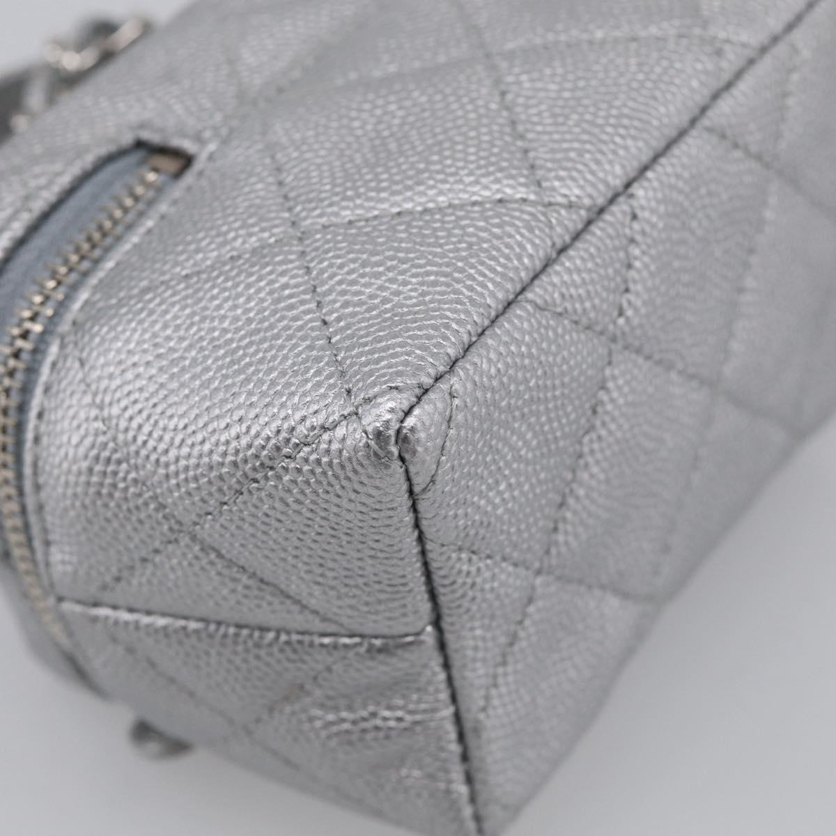 CHANEL Matelasse Chain Shoulder Vanity Pouch Caviar Skin 2way CC Auth 208451SAM