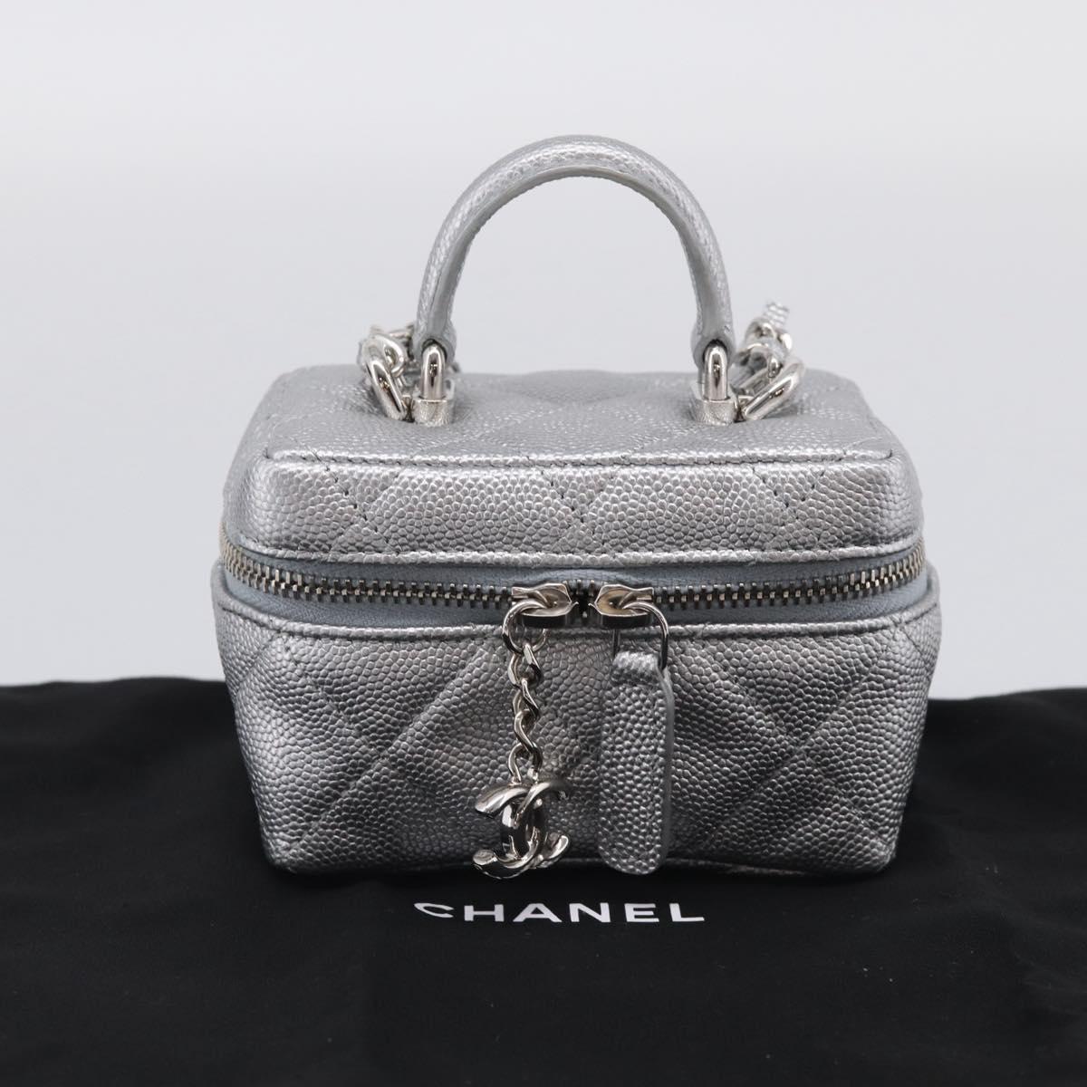 CHANEL Matelasse Chain Shoulder Vanity Pouch Caviar Skin 2way CC Auth 208451SAM