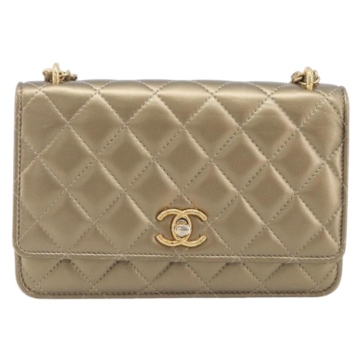 CHANEL Matelasse Chain Shoulder Bag Lamb Skin Gold CC Auth 209007M