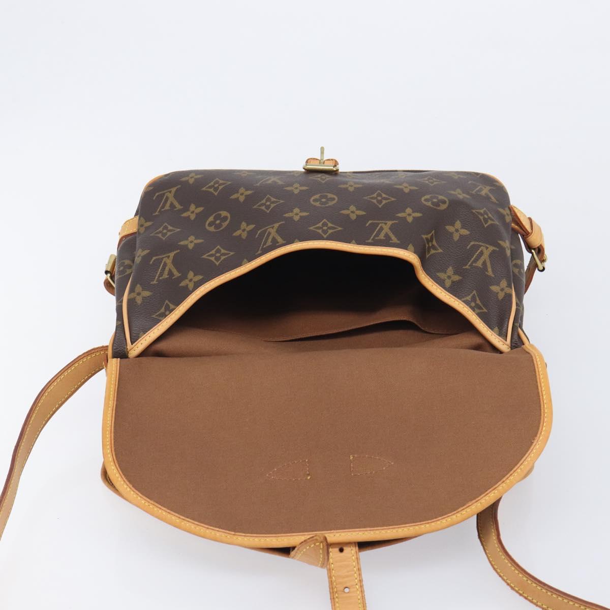 LOUIS VUITTON Monogram Saumur 30 Shoulder Bag M42256 LV Auth 209097V