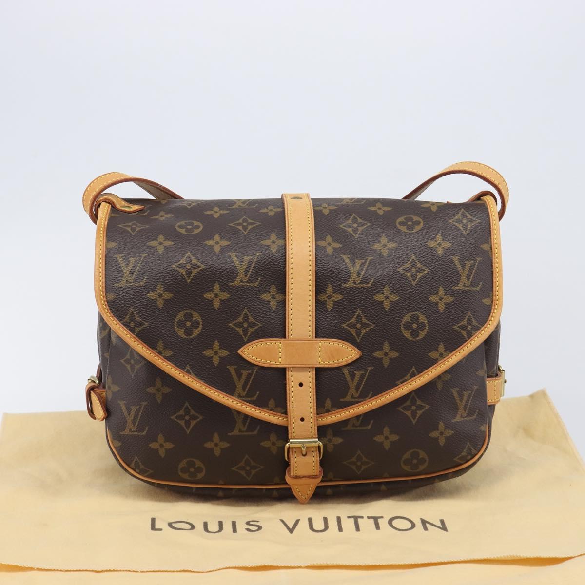 LOUIS VUITTON Monogram Saumur 30 Shoulder Bag M42256 LV Auth 209097V