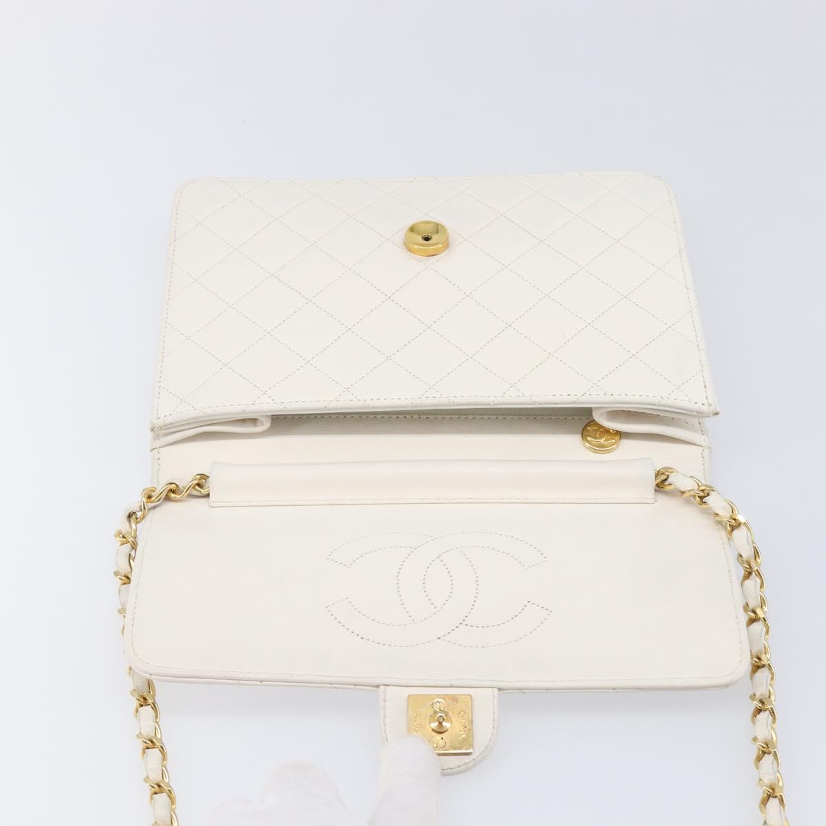 CHANEL Matelasse Shoulder Bag Lamb Skin White Gold Tone CC Auth 209122