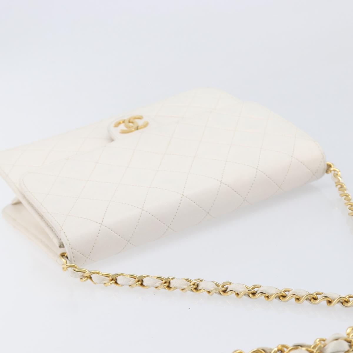 CHANEL Matelasse Shoulder Bag Lamb Skin White Gold Tone CC Auth 209122