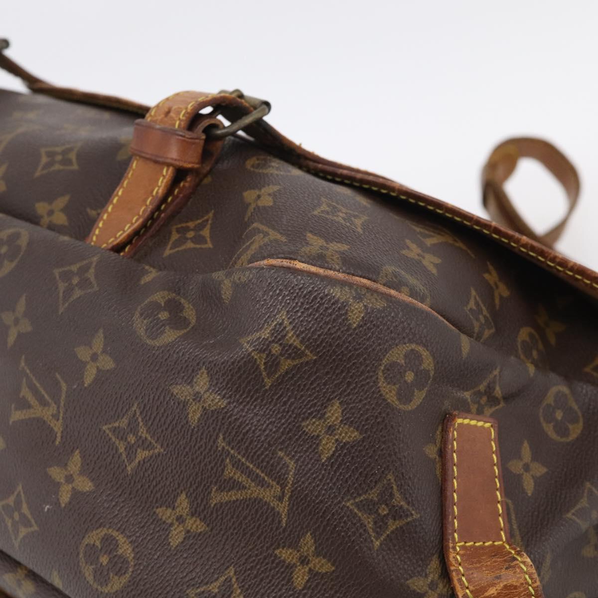 LOUIS VUITTON Monogram Saumur 43 Shoulder Bag M42252 LV Auth 209144