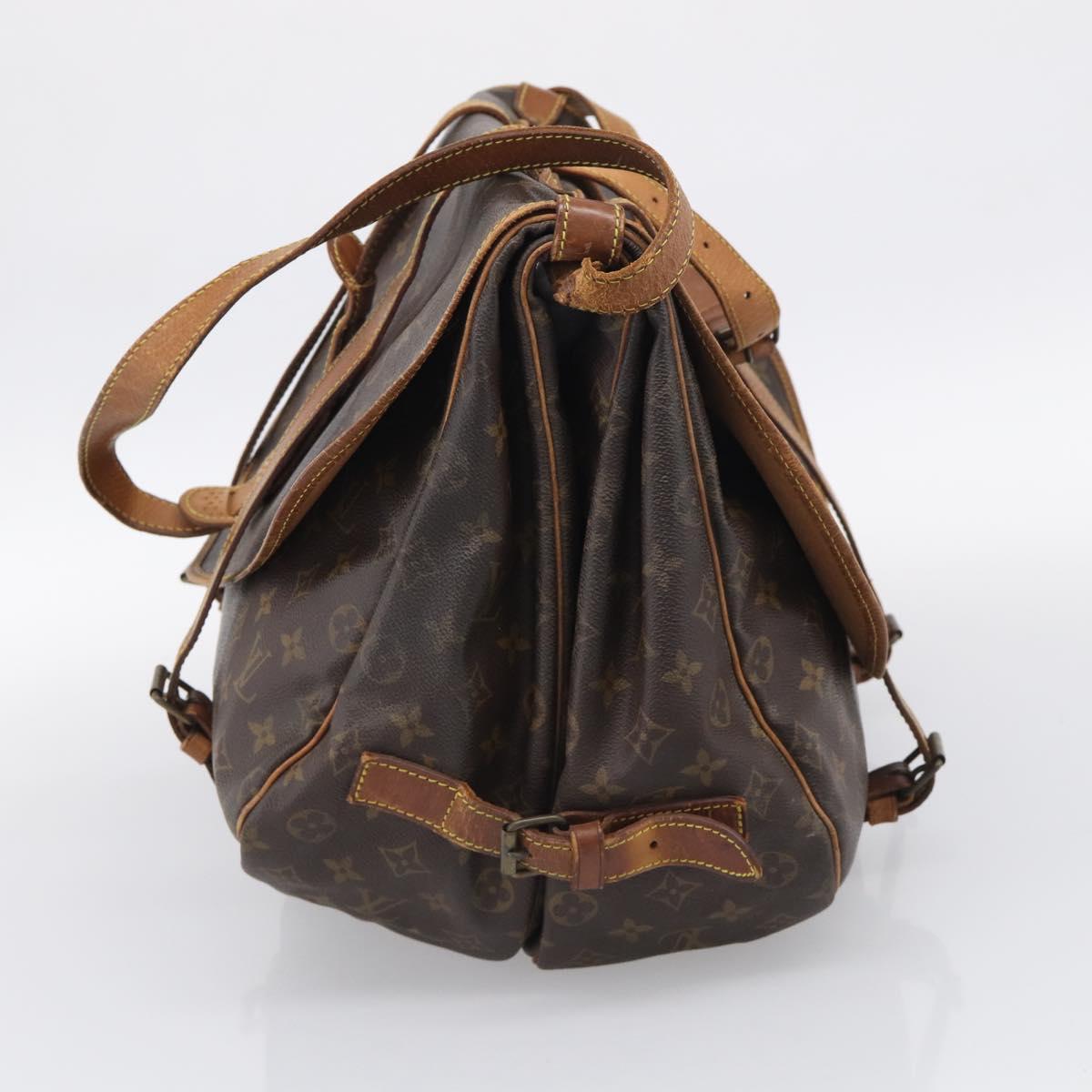 LOUIS VUITTON Monogram Saumur 43 Shoulder Bag M42252 LV Auth 209144