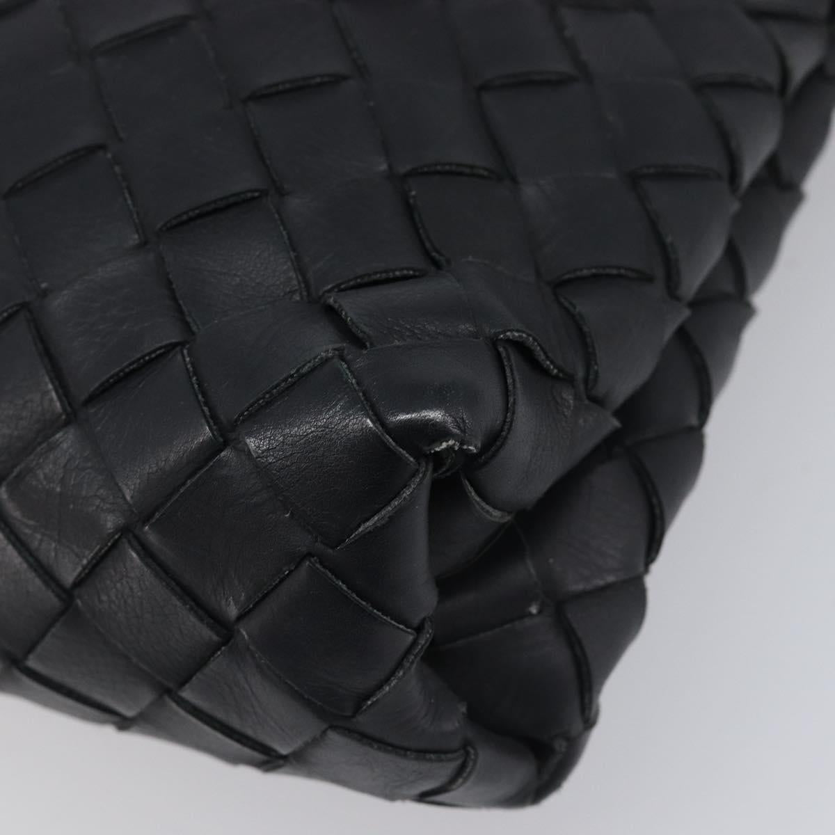 Bottega Veneta INTRECCIATO Clutch Bag Leather Black Silver Auth 209228