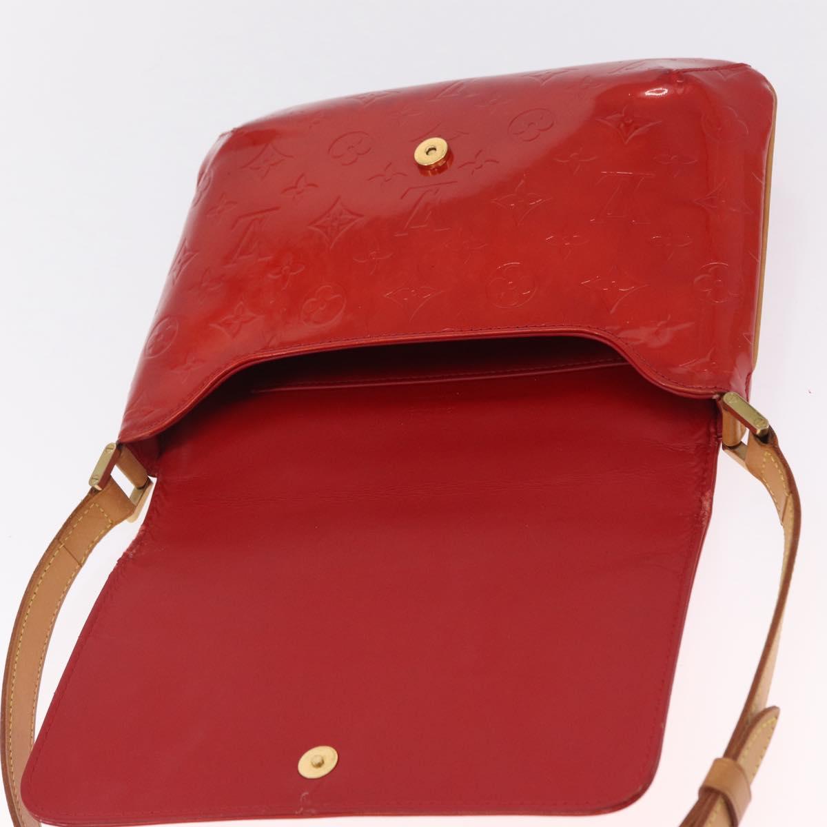 LOUIS VUITTON Monogram Vernis Thompson Street Bag Red Rouge M91094 Auth 209313