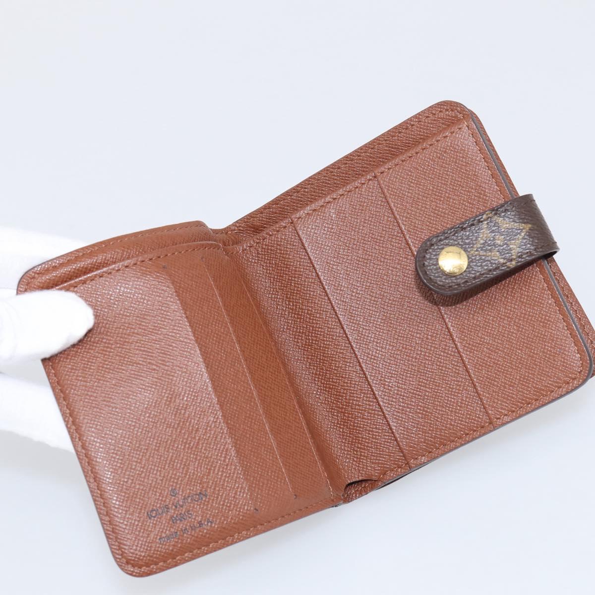 LOUIS VUITTON Monogram Compact Zip Wallet M61667 LV Auth 209378V