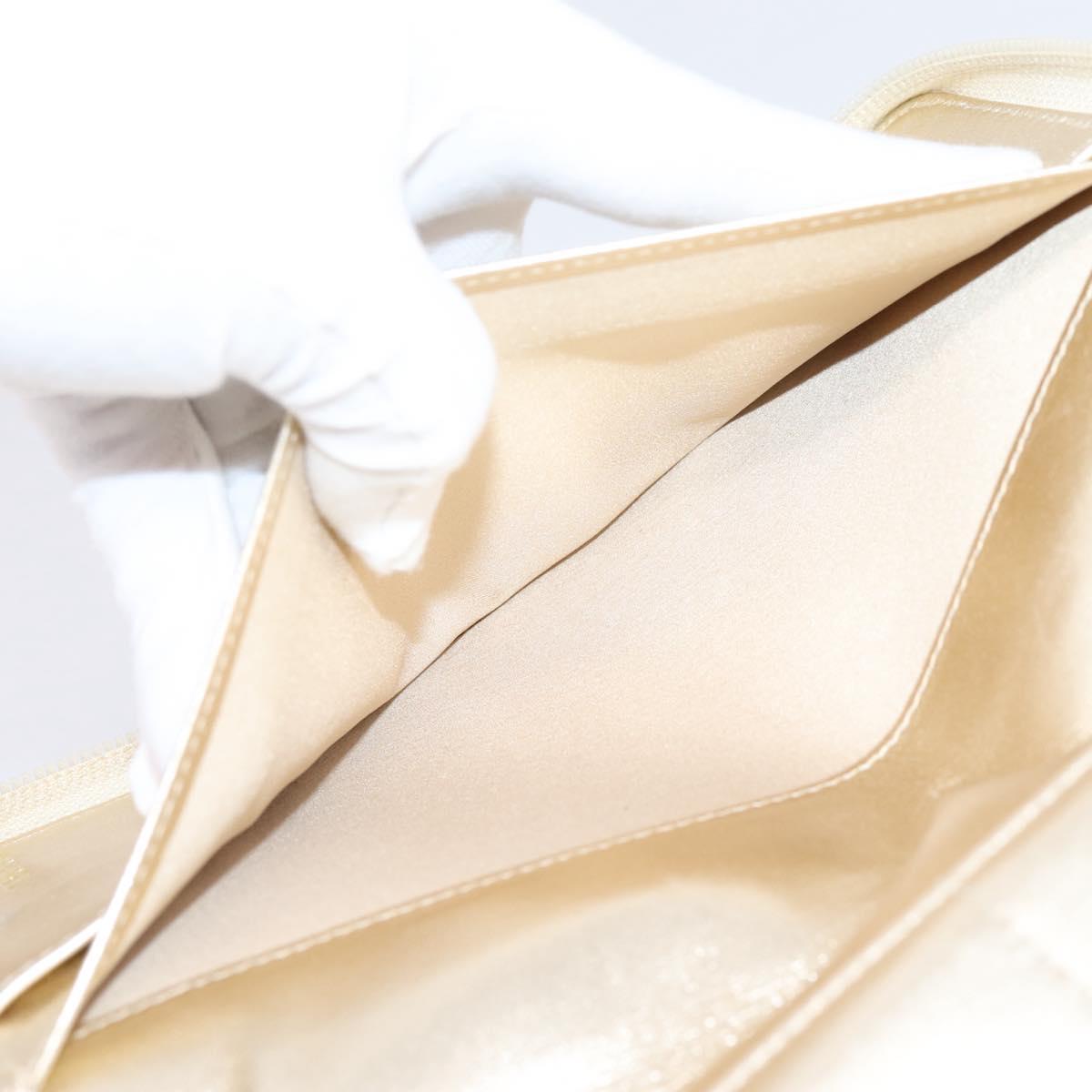 CHANEL Icon line Long Wallet Patent leather Gold CC Auth 209452V