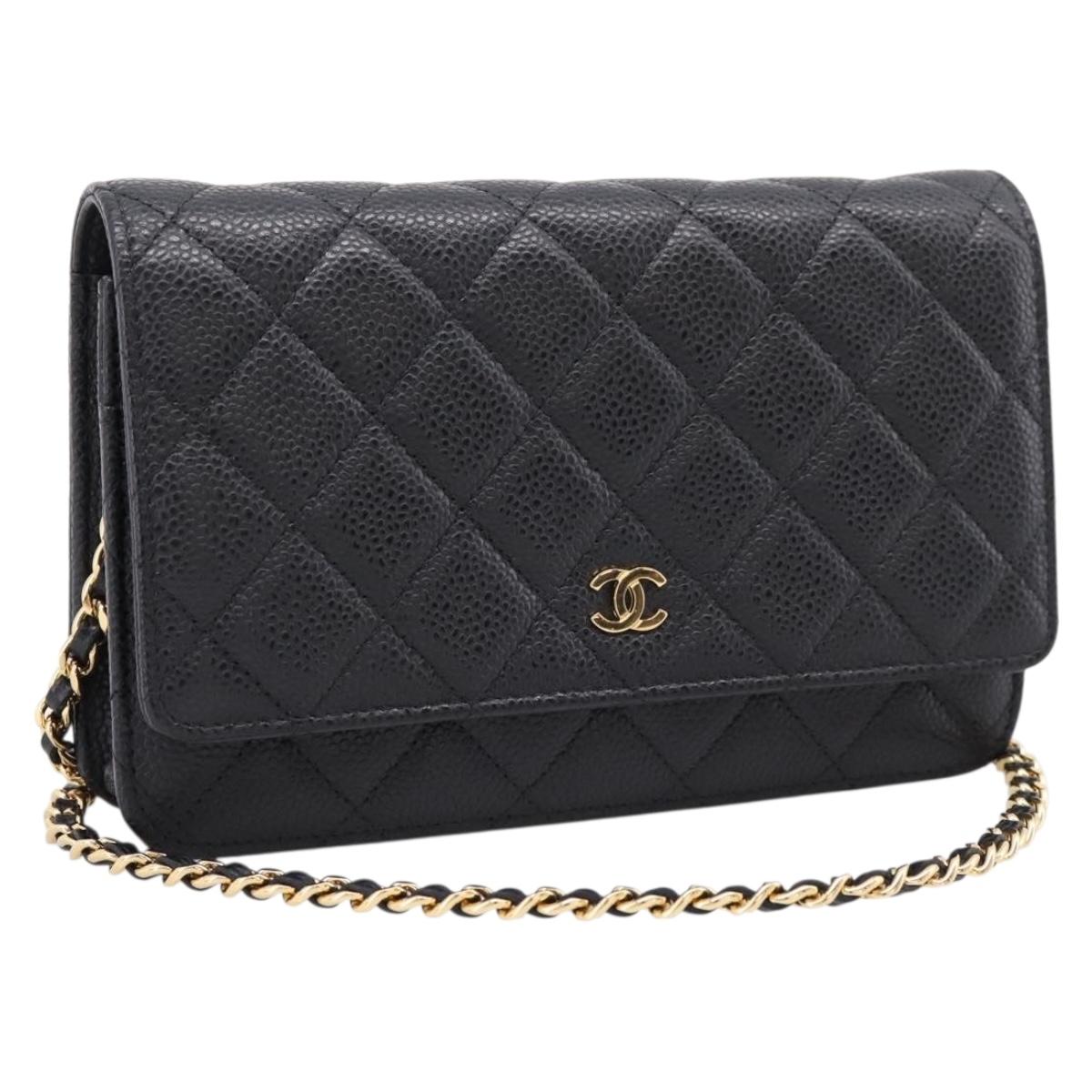 CHANEL Matelasse ChainShoulder Wallet Caviar Skin Black Gold CC Auth 209471SAM