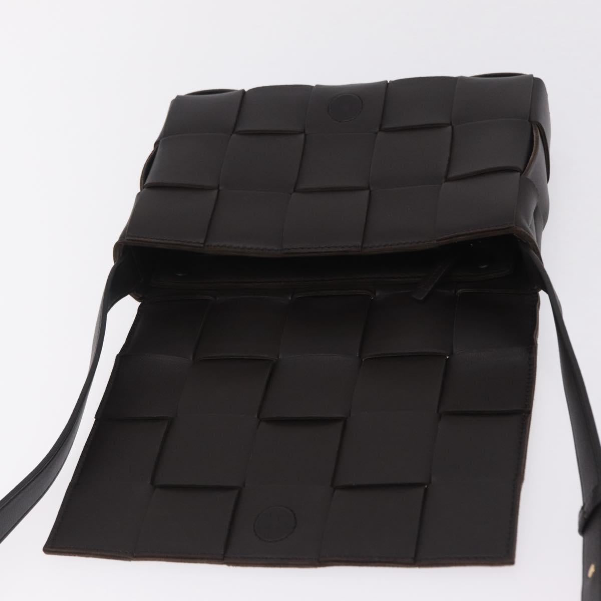 Bottega Veneta MAXI INTRECCIATO Padded Cassette Bag Leather Brown Auth 209495V