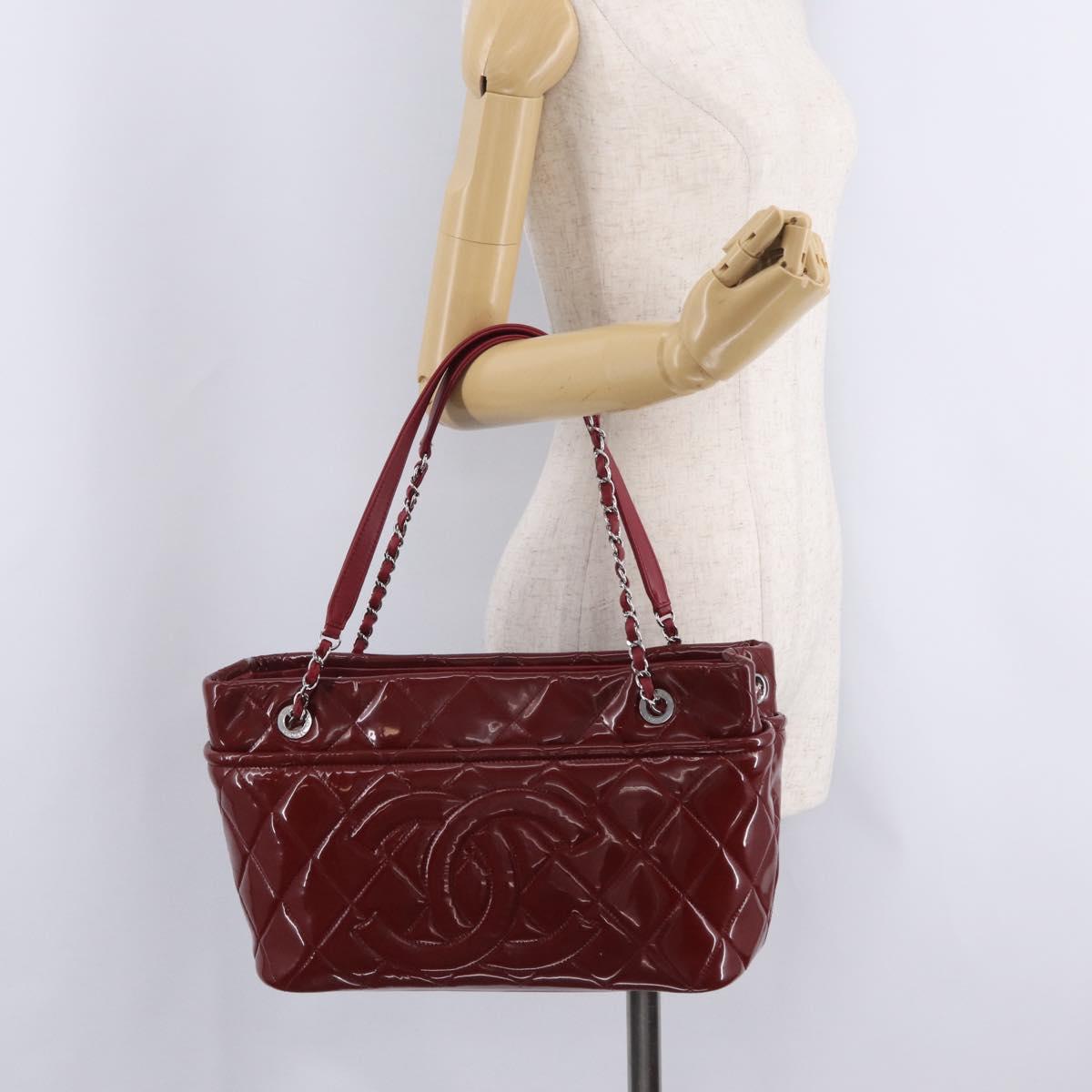 CHANEL Matelasse Chain Shoulder Tote Bag Patent Red Silver CC Auth 209761A