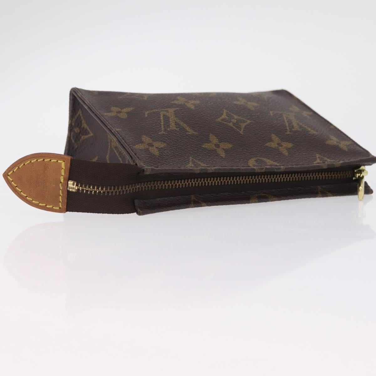 LOUIS VUITTON Monogram Poche Toilette 15 Pouch M47546 LV Auth 209772A