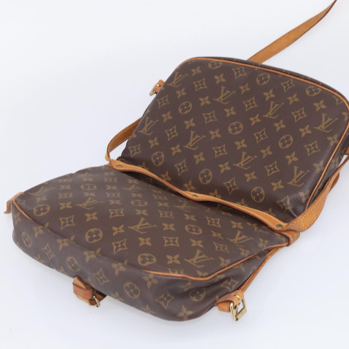 LOUIS VUITTON Monogram Saumur 30 Shoulder Bag M42256 LV Auth 209914