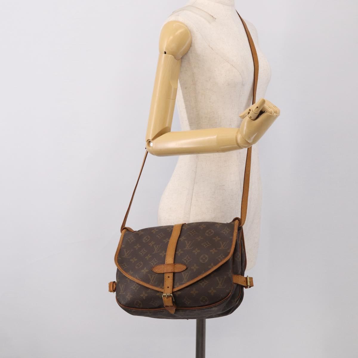 LOUIS VUITTON Monogram Saumur 30 Shoulder Bag M42256 LV Auth 209914