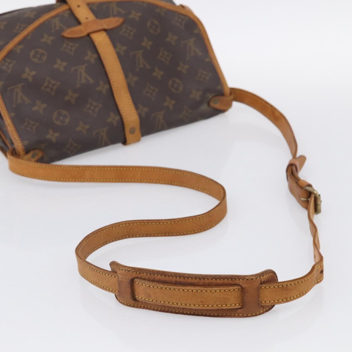 LOUIS VUITTON Monogram Saumur 30 Shoulder Bag M42256 LV Auth 209914