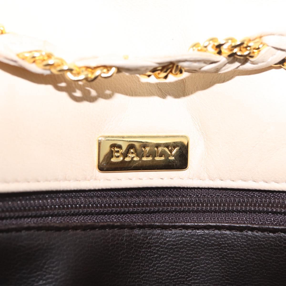 Bally Chain Shoulder Bag Leather Ivory Gold Auth 210062A