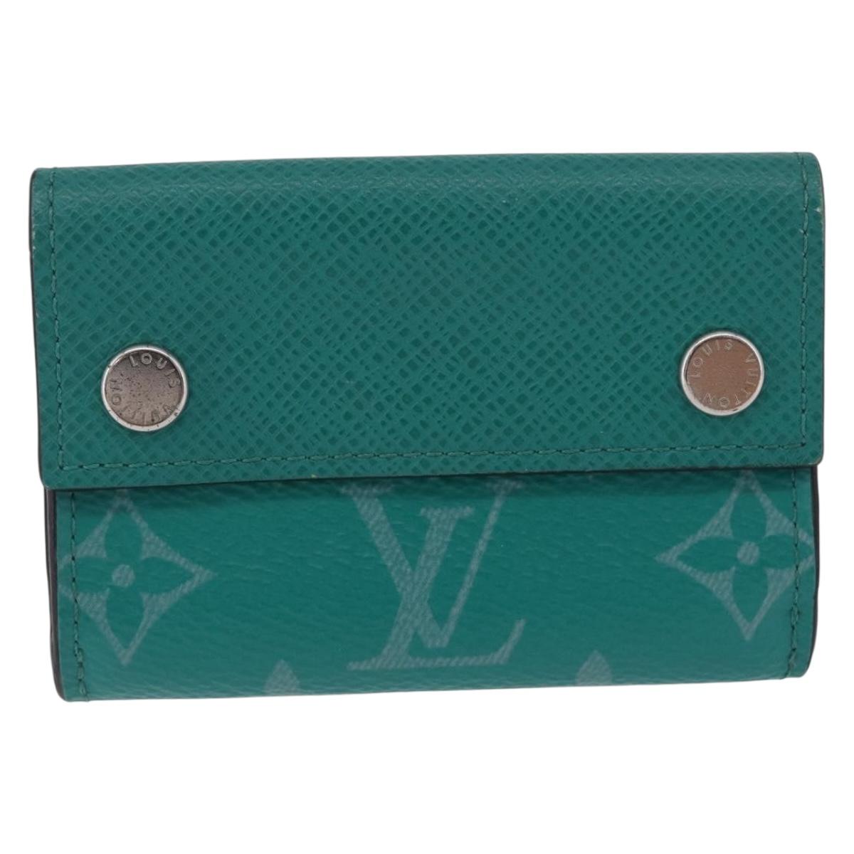 LOUIS VUITTON Tiger Lama Monogram Discovery Wallet Green M67626 LV Auth 210113V