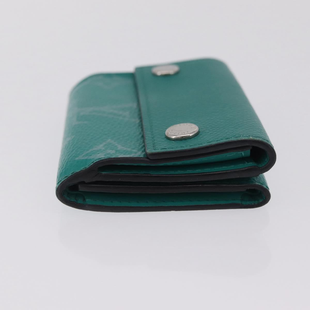 LOUIS VUITTON Tiger Lama Monogram Discovery Wallet Green M67626 LV Auth 210113V