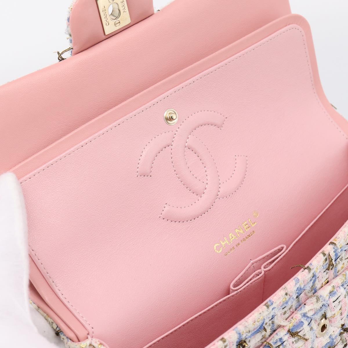 CHANEL Chain Matelasse25 Shoulder Bag Tweed Multicolor Gold CC Auth 210135SM