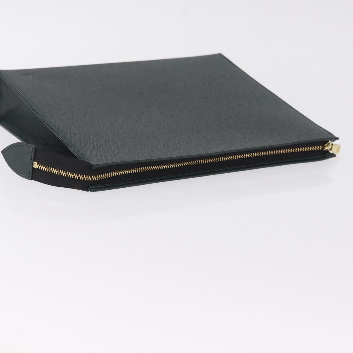 LOUIS VUITTON Taiga Poche Toilette 26 Pouch Epicea LV Auth 210309