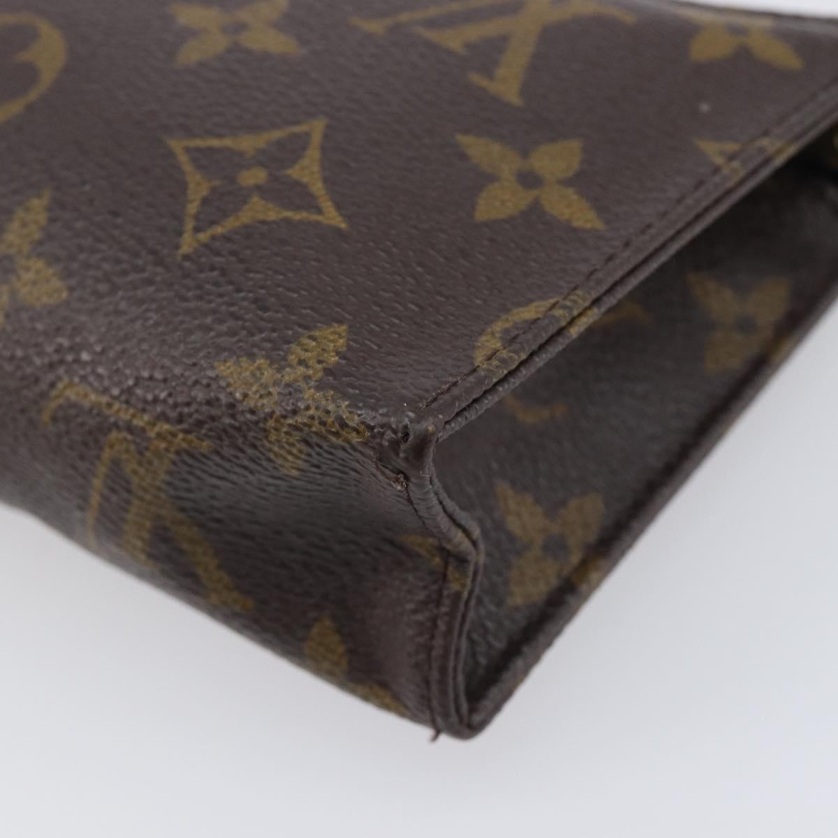 LOUIS VUITTON Monogram Poche Toilette 15 Pouch M47546 LV Auth 210331