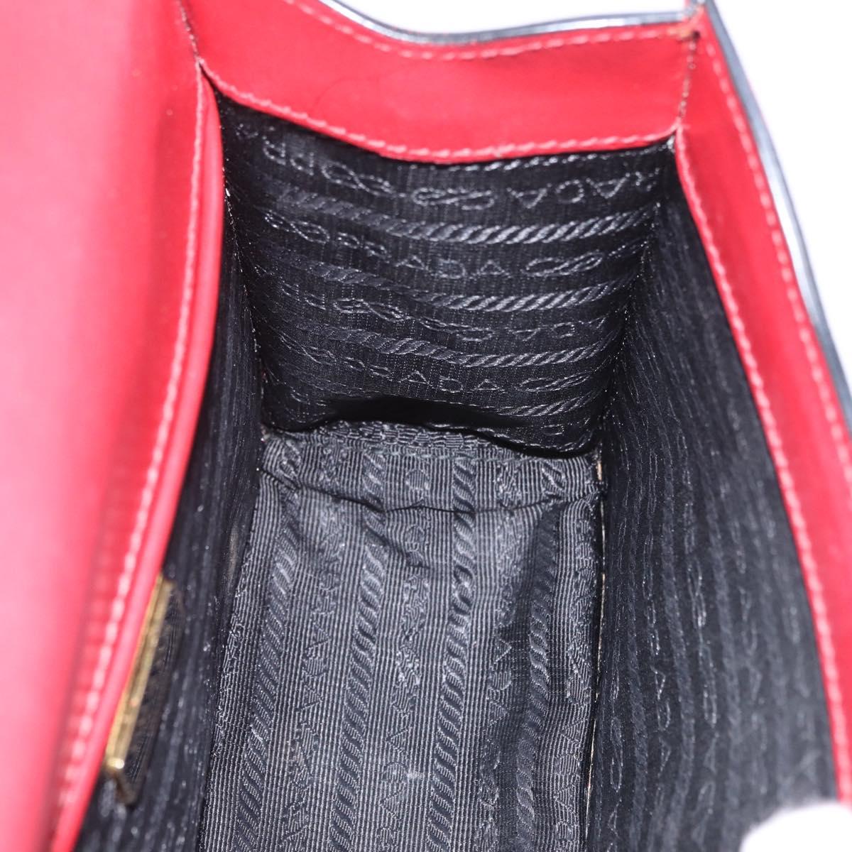PRADA Chain Shoulder Bag Safiano leather Red Gold Auth 210380A