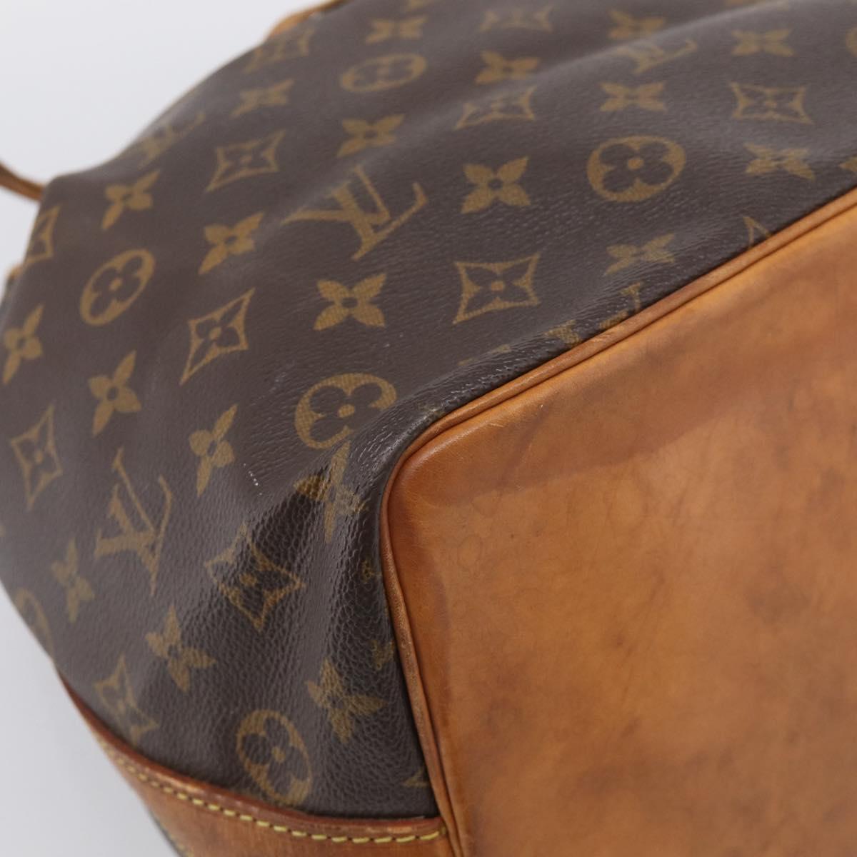 LOUIS VUITTON Monogram Petit Noe Shoulder Bag M42226 LV Auth 210747