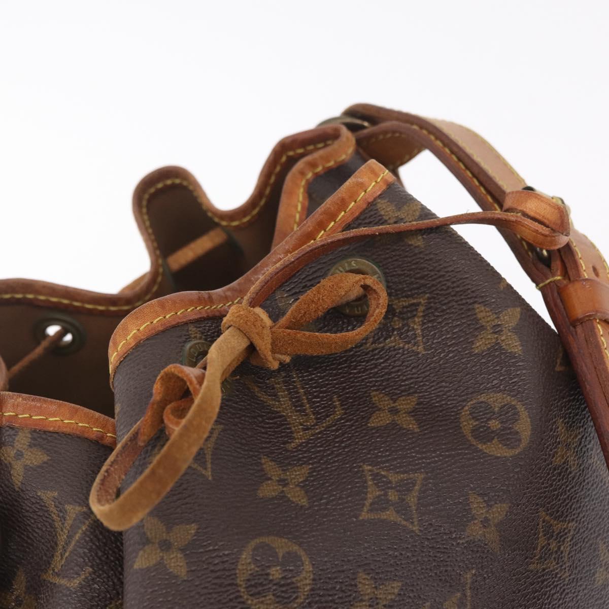 LOUIS VUITTON Monogram Petit Noe Shoulder Bag M42226 LV Auth 210754
