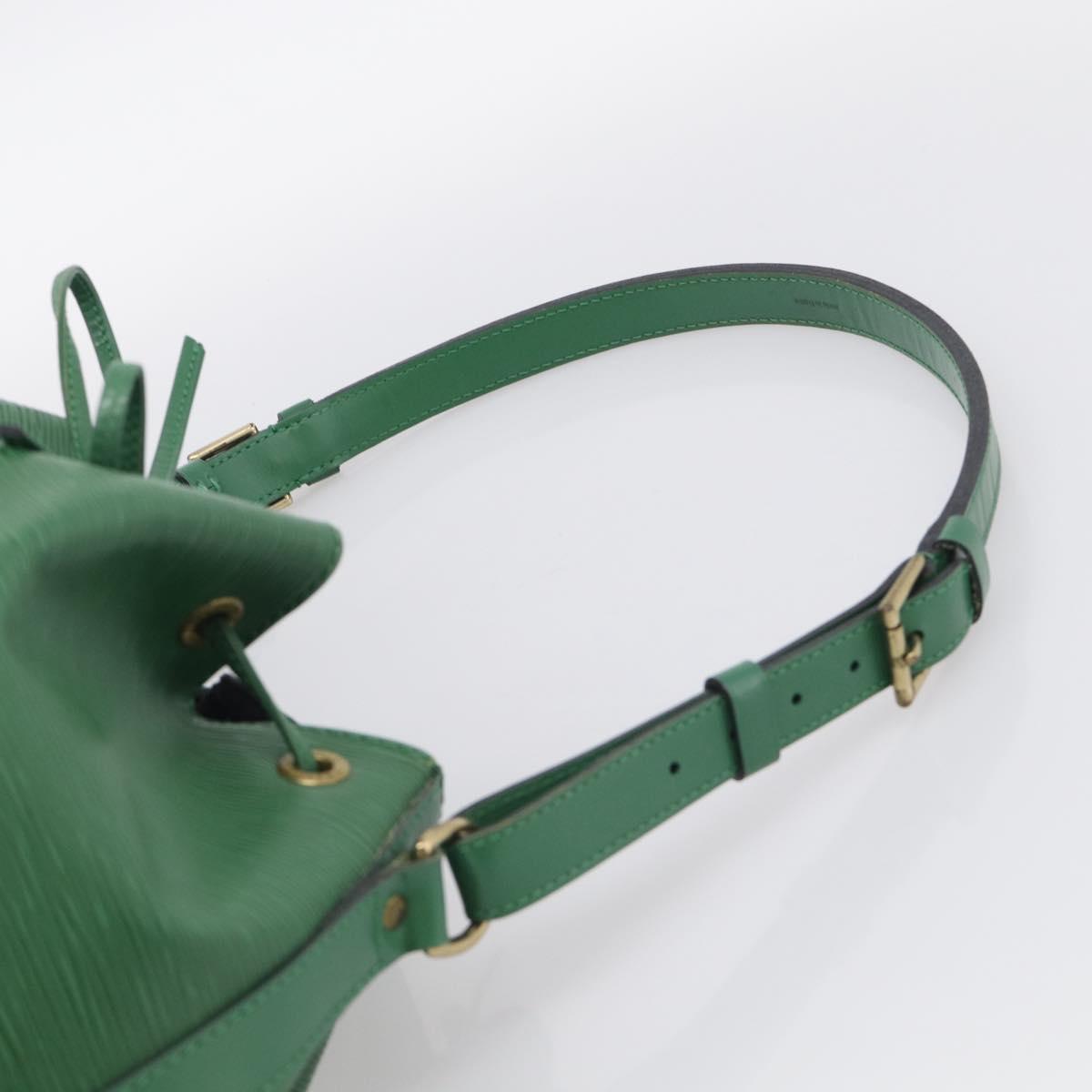 LOUIS VUITTON Epi Petit Noe Shoulder Bag Green M44104 LV Auth 210783V