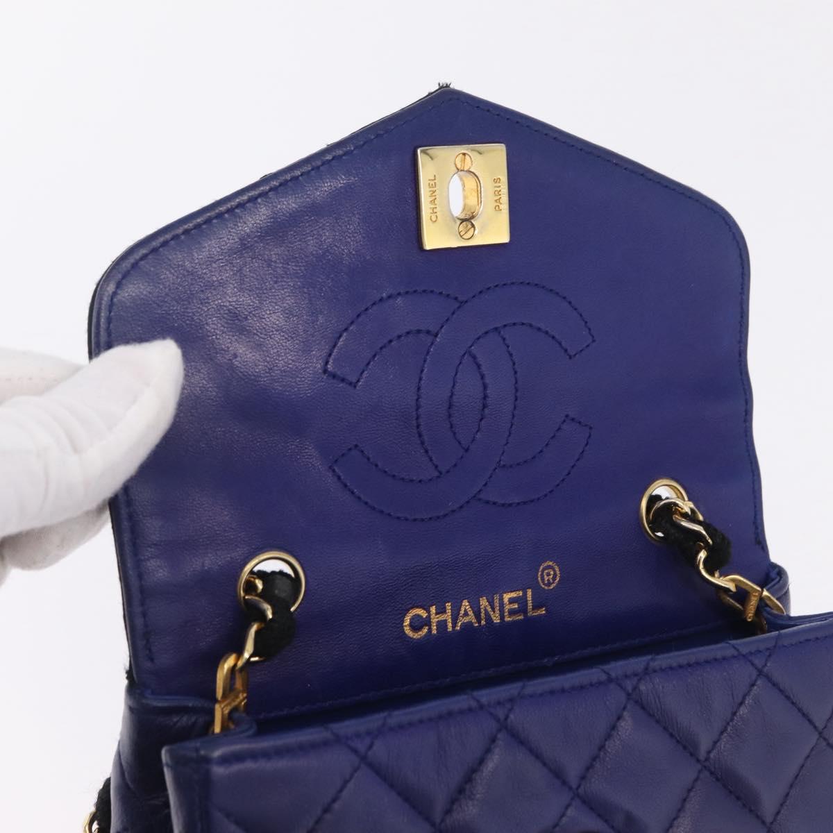 CHANEL Matelasse Chain Shoulder Bag Lamb Skin Navy Gold Tone CC Auth 211015A