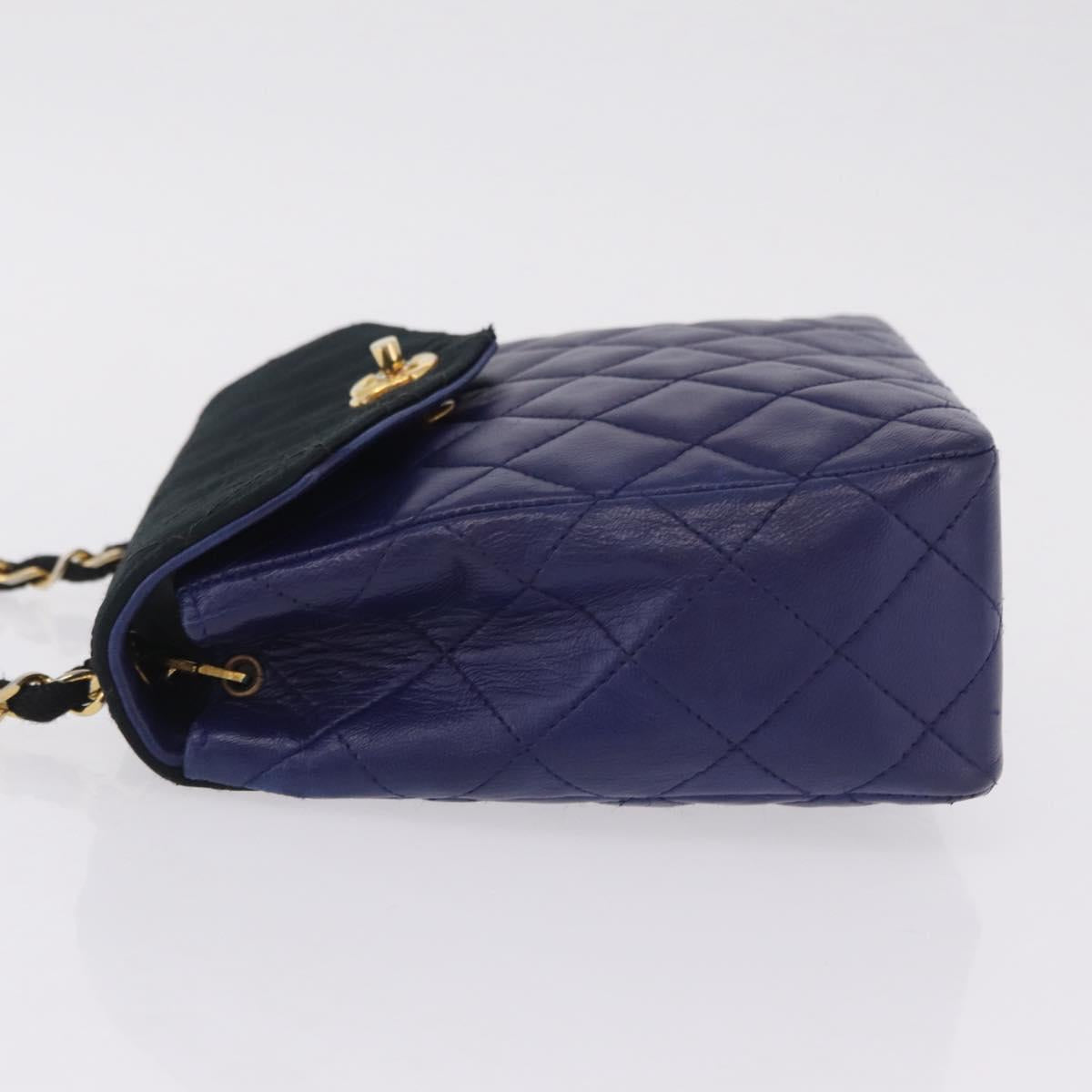 CHANEL Matelasse Chain Shoulder Bag Lamb Skin Navy Gold Tone CC Auth 211015A