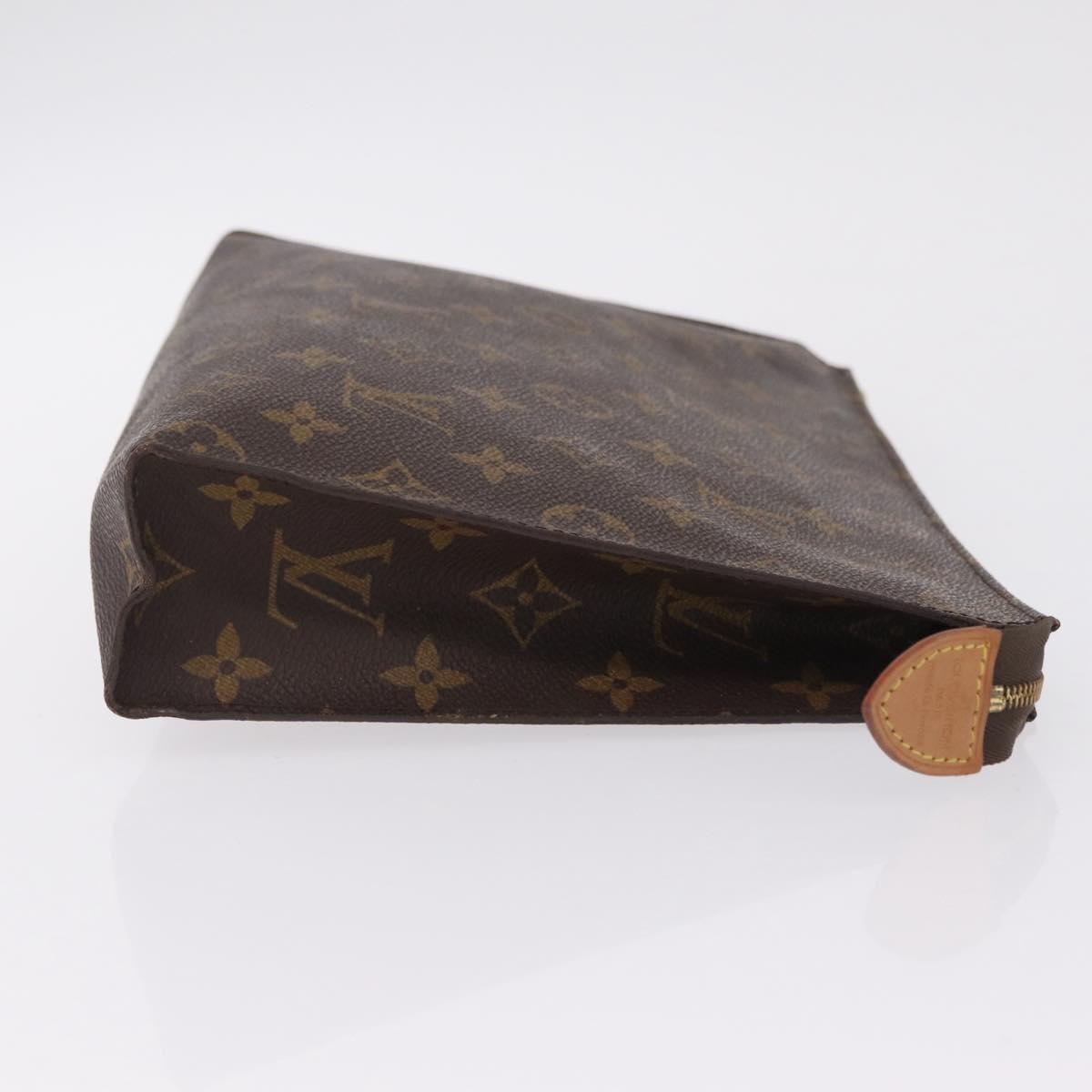 LOUIS VUITTON Monogram Poche Toilette 26 Pouch M47542 LV Auth 211017