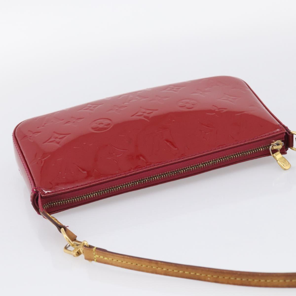 LOUIS VUITTON Vernis Pochette Accessoires Rose Andian M91574 Auth 211332