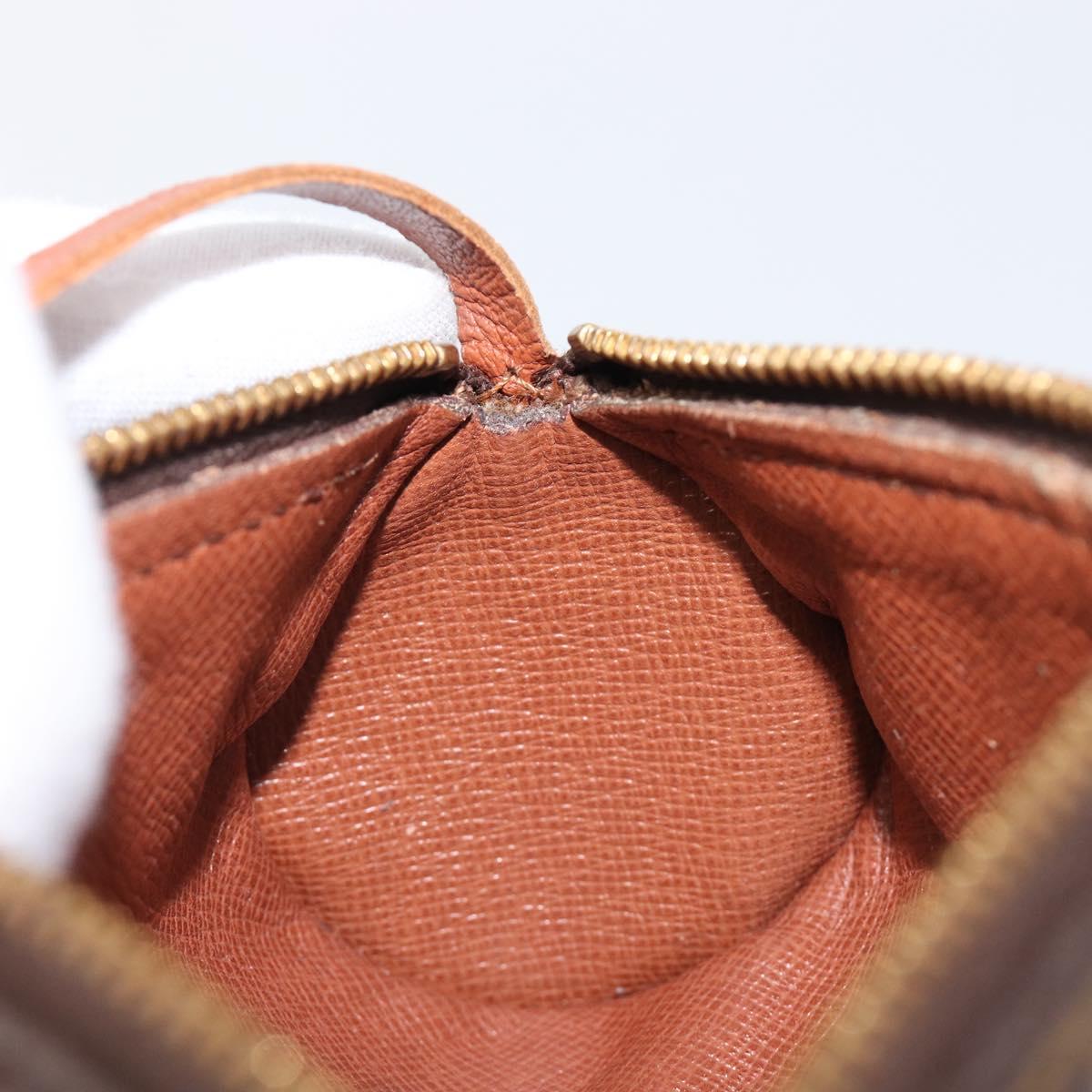 LOUIS VUITTON Monogram Papillon Pouch LV Auth 211574