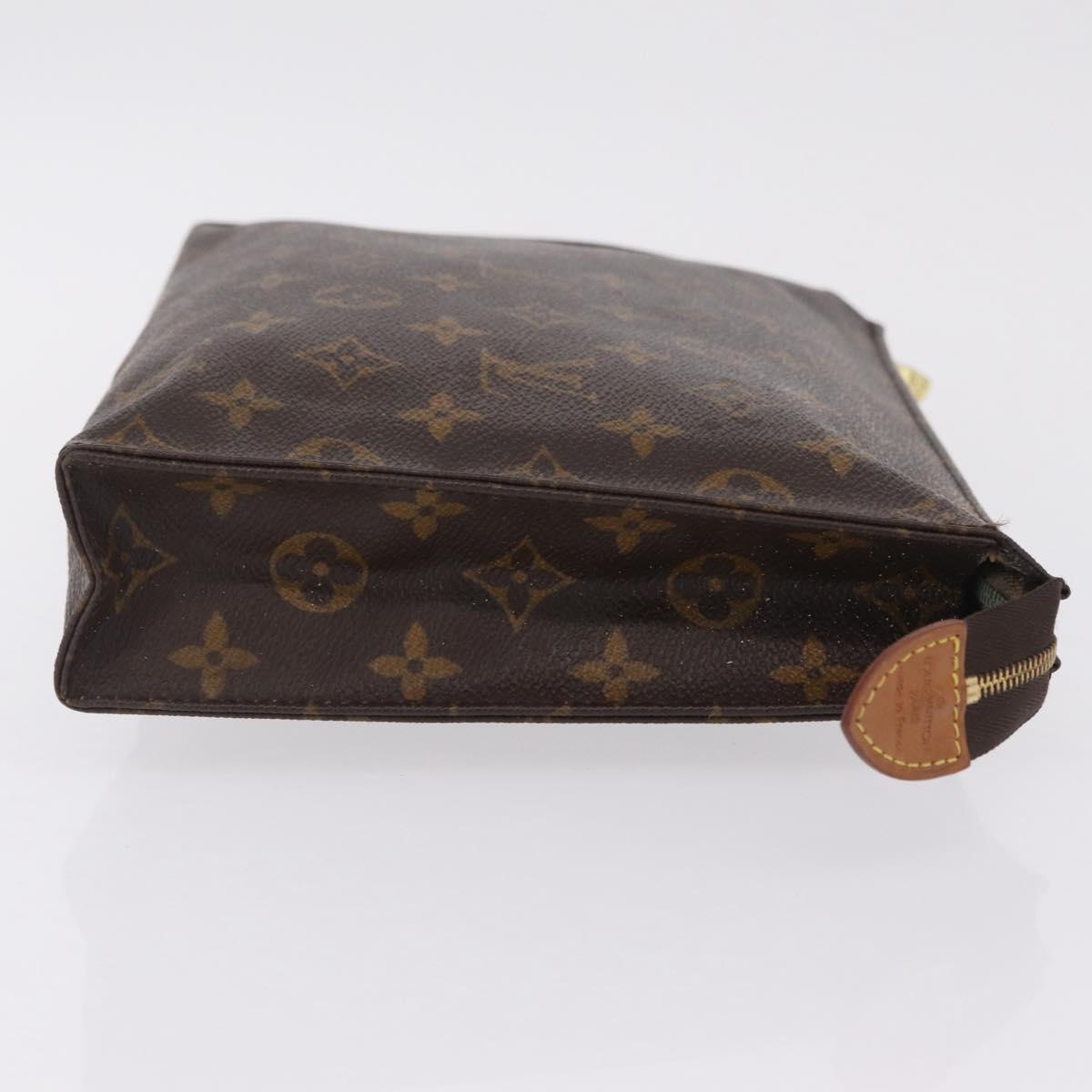 LOUIS VUITTON Monogram Poche Toilette 26 Pouch M47542 LV Auth 211922