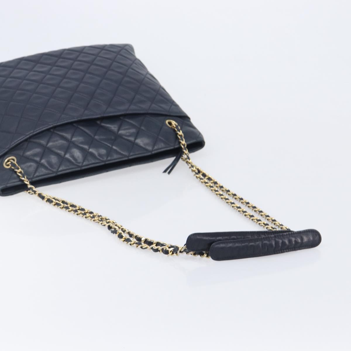 CHANEL Matelasse Chain Shoulder Bag Lamb Skin Navy Gold CC Auth 212060