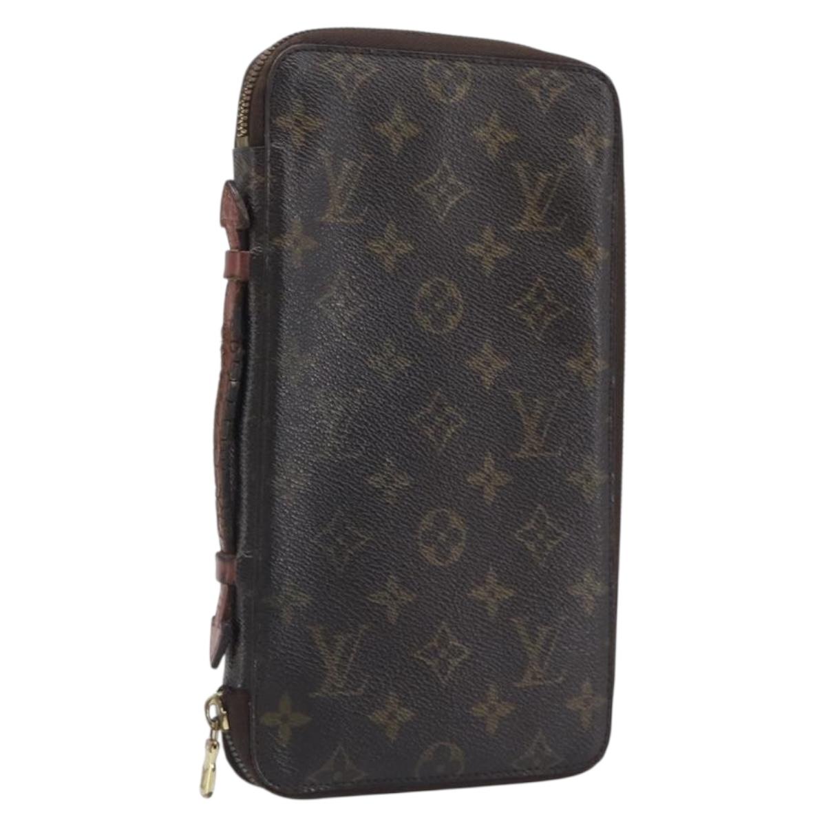 LOUIS VUITTON Monogram Poche Escapade Travel Case M60113 LV Auth 212951