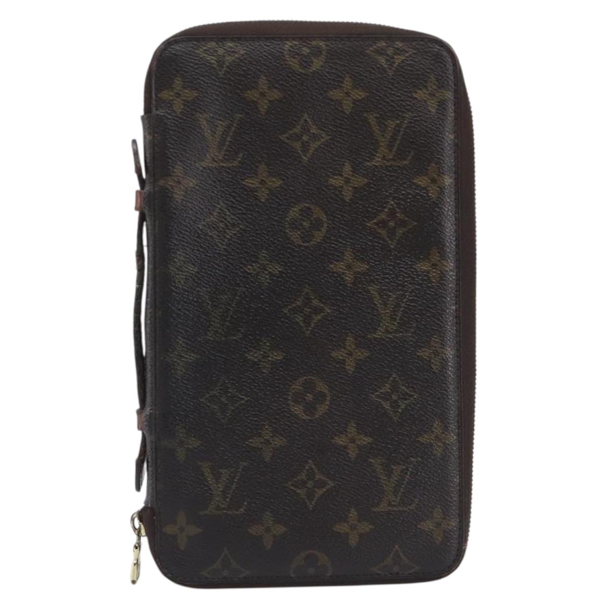 LOUIS VUITTON Monogram Poche Escapade Travel Case M60113 LV Auth 212951